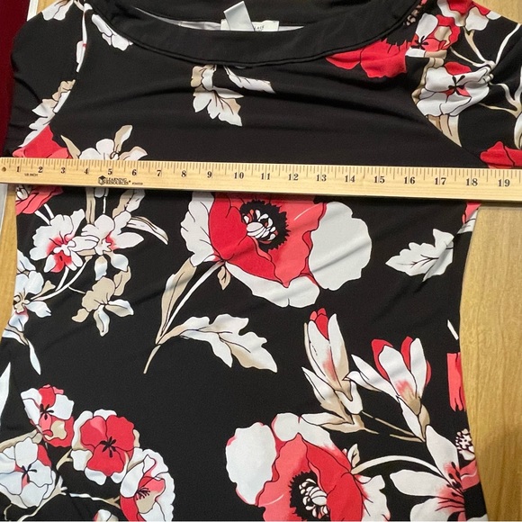 White House Black Market Black and Red Floral Dress - Picture 4 of 7